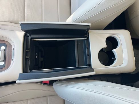 Certified 2026 Mercedes-Benz GLS 450 4MATIC image 21