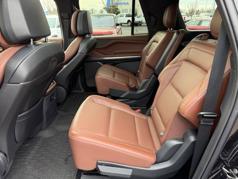 New 2025 Lincoln Navigator L Reserve image 15