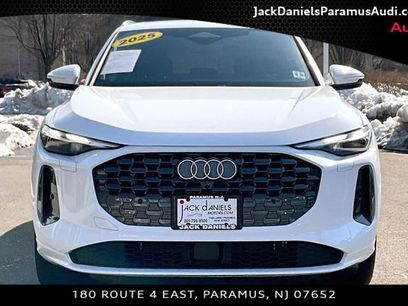 Used 2025 Audi Q5 Premium w/ Convenience Package