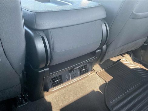 Used 2023 Chevrolet Silverado 1500 LT AWD/4WD image 11