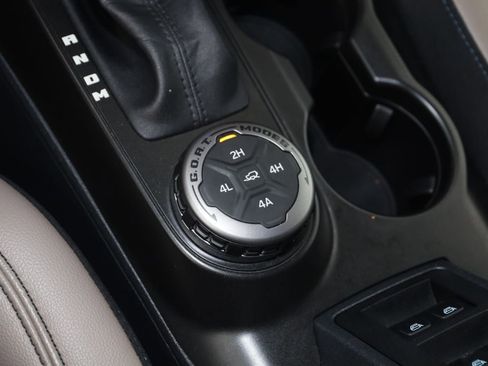 Used 2023 Ford Bronco Wildtrak AWD/4WD image 11