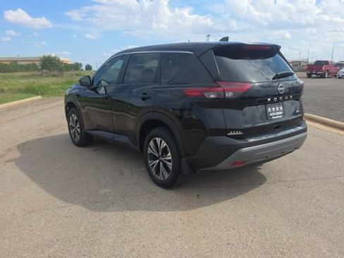 Used 2023 Nissan Rogue SV FWD image 8