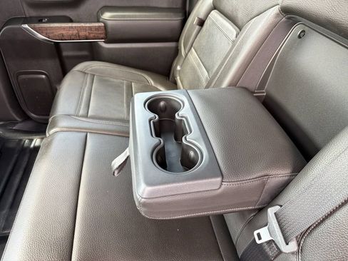 Used 2019 GMC Sierra 1500 Denali w/ Technology Package AWD/4WD image 37