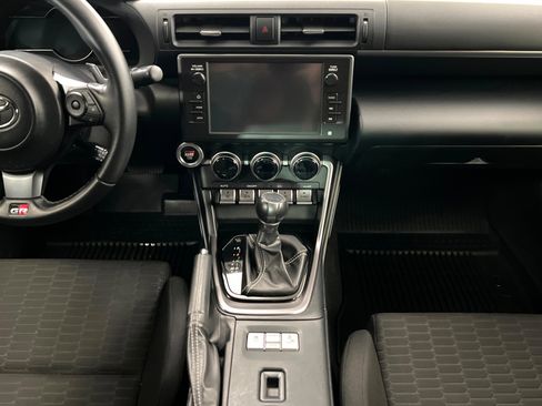 Used 2022 Toyota GR86 image 14