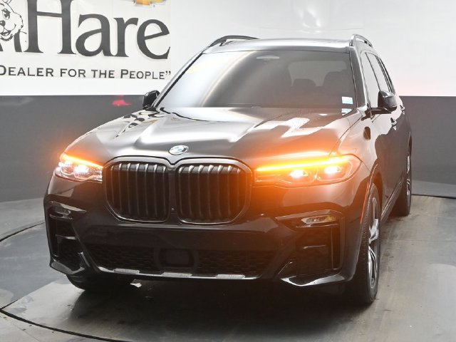 Used 2021 BMW X7 xDrive40i w/ M Sport Package AWD/4WD image 7