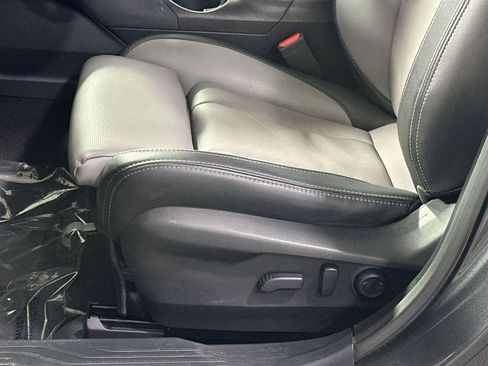 Used 2020 Subaru Outback Limited image 14