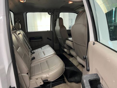 Used 2008 Ford F550 4x4 Crew Cab Super Duty image 10