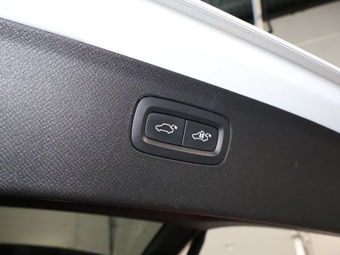 Used 2020 Volvo XC90 T6 Momentum w/ Protection Package Premier AWD/4WD image 20