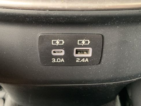 Used 2024 Subaru Outback Premium AWD/4WD image 30