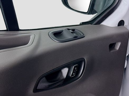 Used 2023 Ford Transit 350 XLT image 12