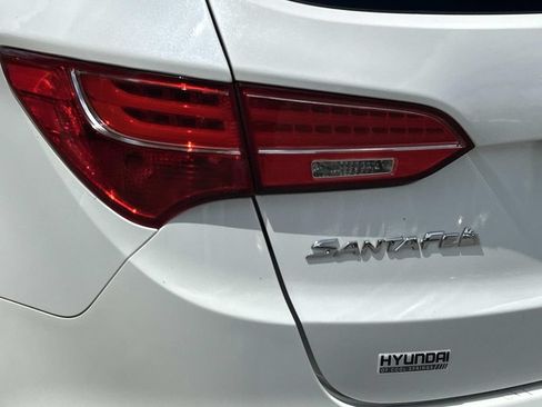 Used 2015 Hyundai Santa Fe Sport 2.0T w/ Option Group 05 FWD image 13