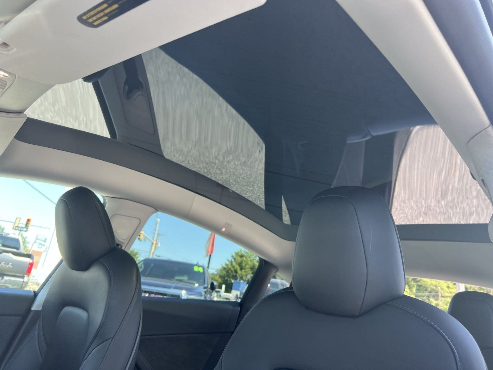 Used 2021 Tesla Model Y Long Range AWD/4WD image 24