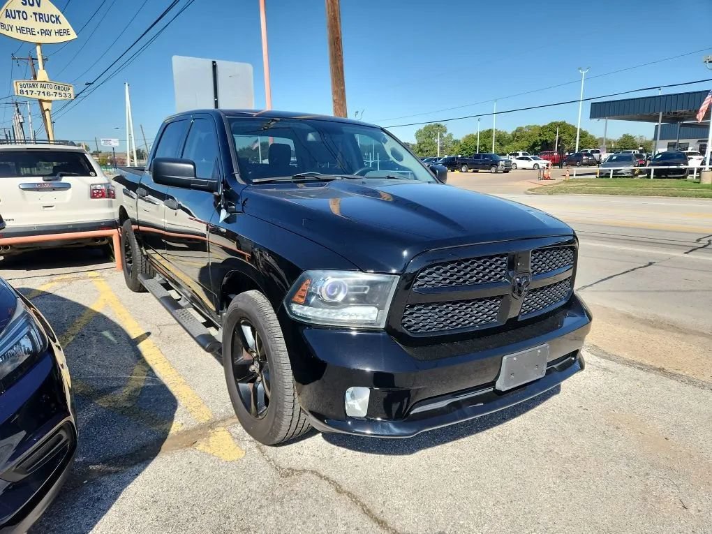 Used 2014 RAM 1500 Express w/ Black Ram 1500 Express Group RWD image 4