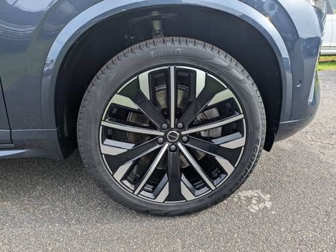 Certified 2026 Volvo XC90 T8 Ultra w/ Protection Package Premier AWD/4WD image 11
