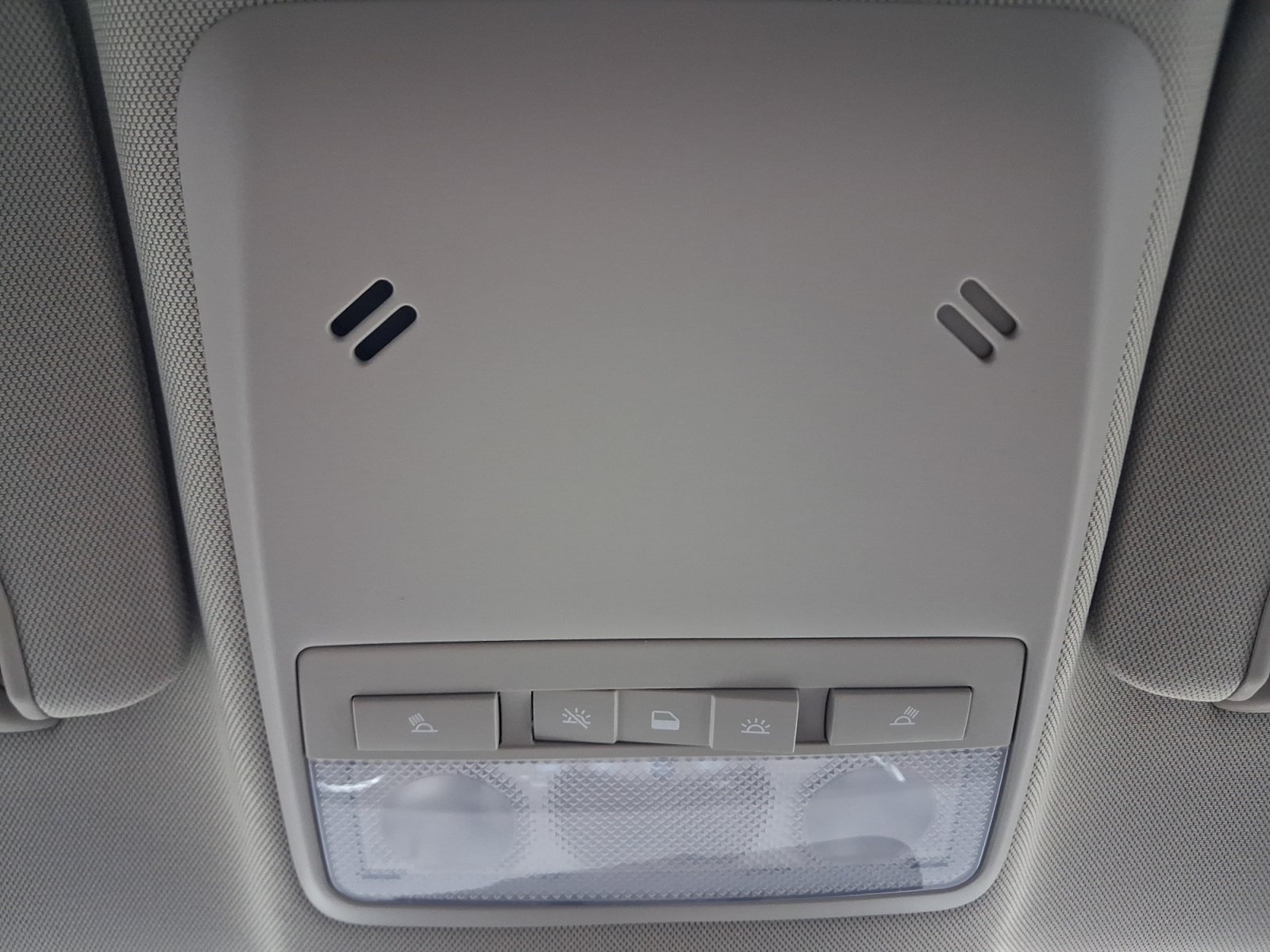 Used 2020 Buick Encore Preferred w/ Safety Package FWD image 30