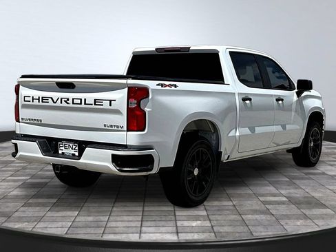 Used 2020 Chevrolet Silverado 1500 Custom w/ Custom Value Package AWD/4WD image 7