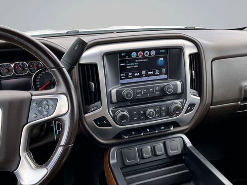 Used 2018 GMC Sierra 1500 SLT w/ SLT Premium Package AWD/4WD image 7