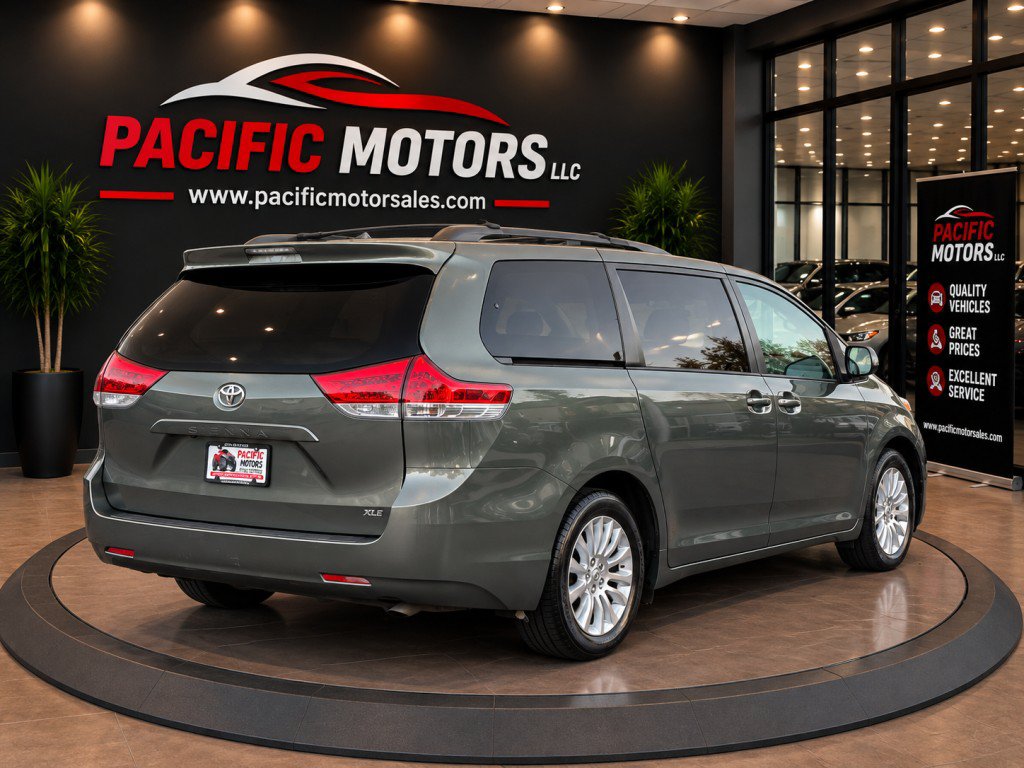 Used 2011 Toyota Sienna XLE FWD image 5