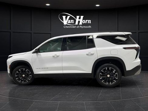 Used 2025 Chevrolet Traverse LT w/ Sun and Wheel Package image 6