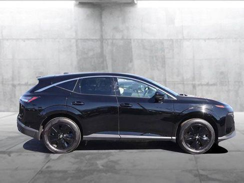 Used 2025 Nissan Murano SV image 5