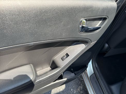 Used 2015 Kia Forte EX image 17