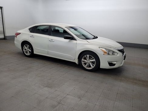 Used 2014 Nissan Altima 2.5 SV FWD image 11