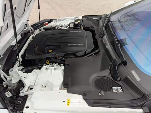 Used 2019 Jaguar F-TYPE Coupe image 28