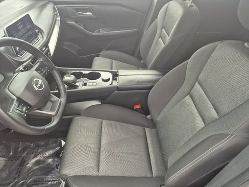 Certified 2025 Nissan Rogue SV AWD/4WD image 19