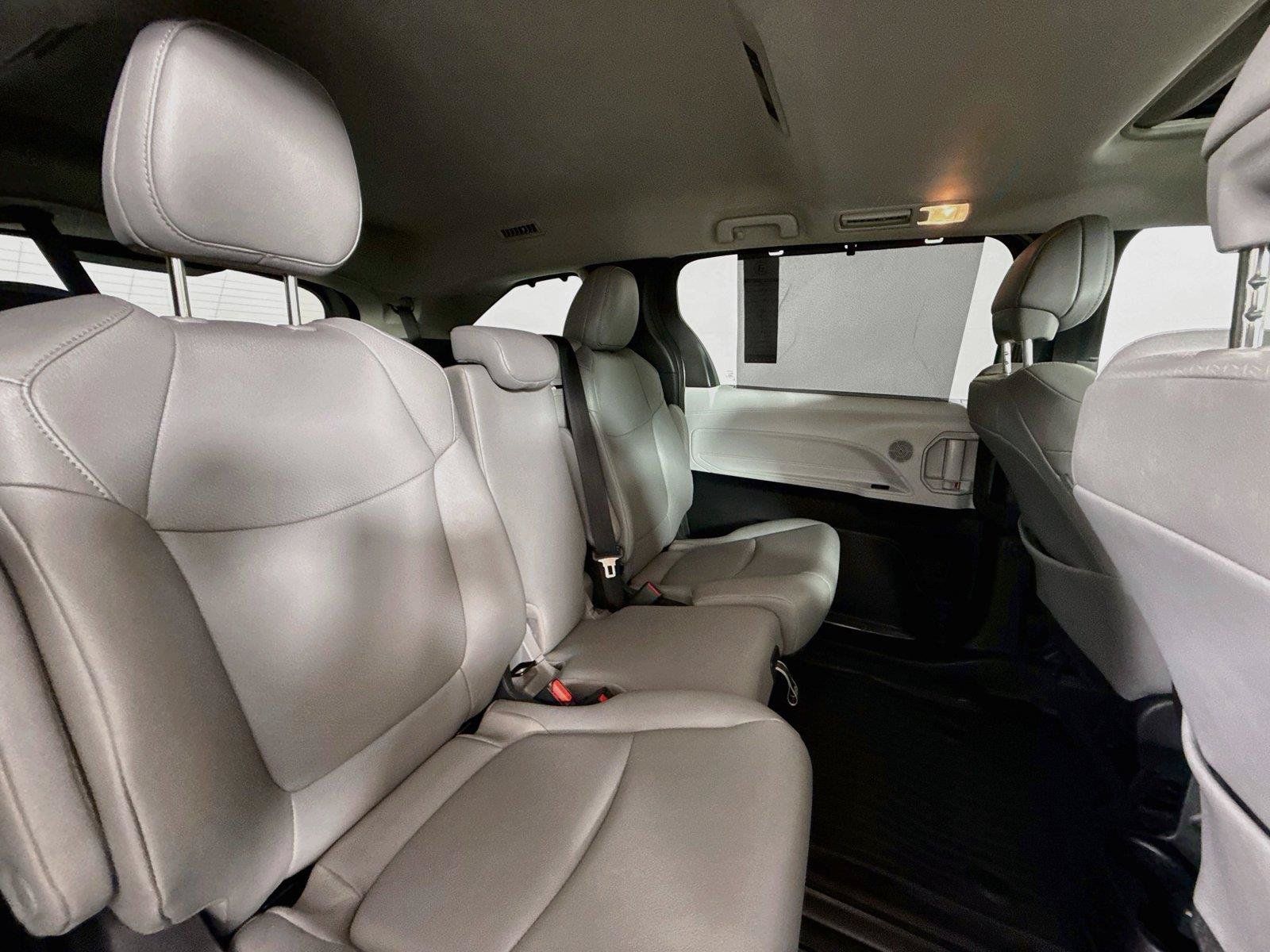 Certified 2026 Toyota Sienna XLE FWD image 41