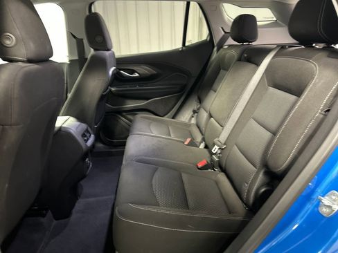 Used 2024 GMC Terrain SLE w/ Driver Convenience Package image 22
