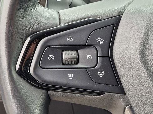 Used 2023 Chevrolet Bolt EUV Premier w/ Sun & Sound Package image 24