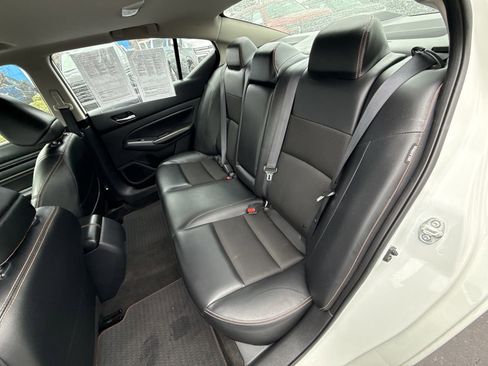 Used 2022 Nissan Altima 2.5 SR w/ Midnight Edition Package image 22