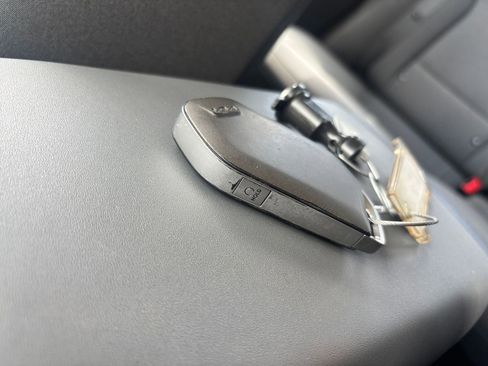 Used 2025 Kia K4 FWD image 23