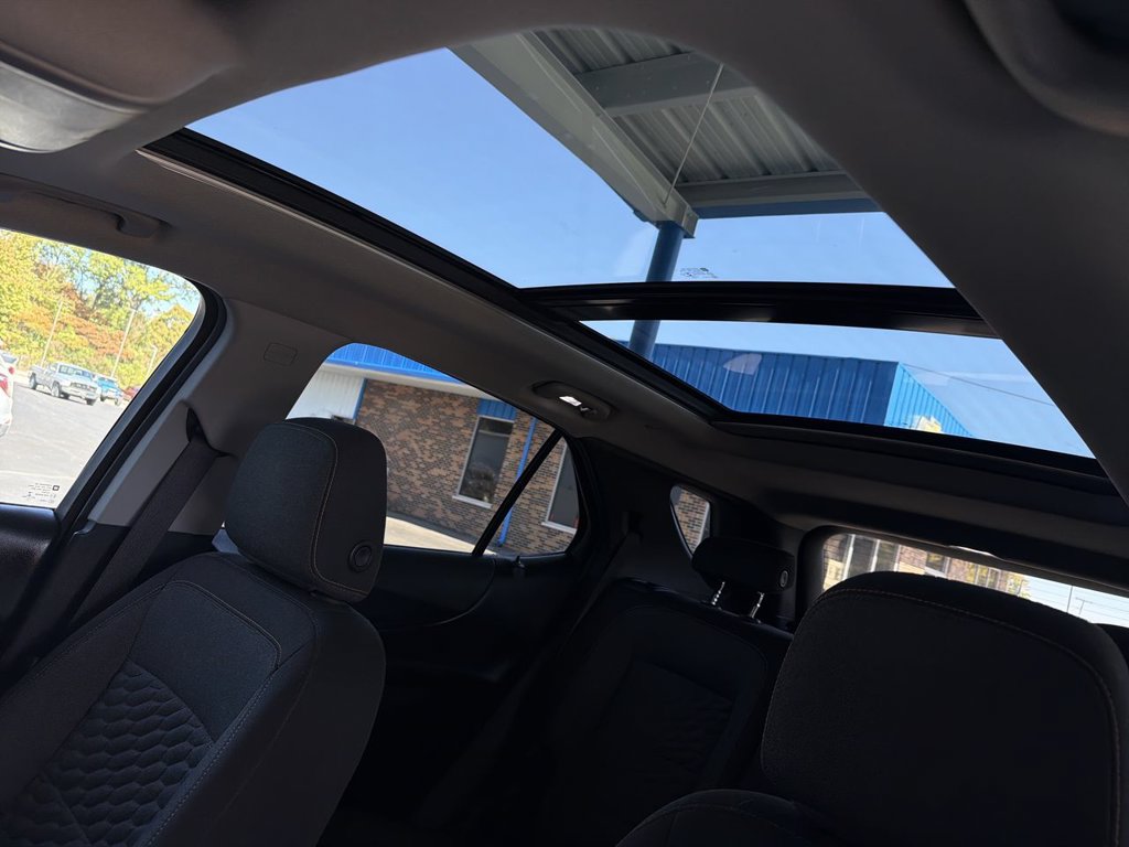 Used 2018 Chevrolet Equinox LT w/ Sun & Infotainment Package FWD image 19