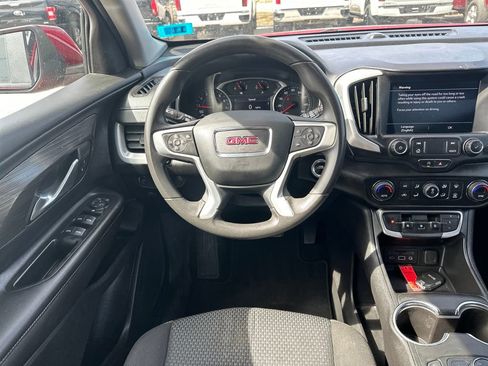 Used 2022 GMC Terrain SLE w/ Driver Convenience Package image 14