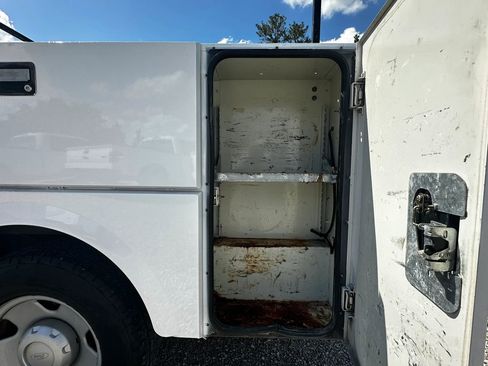 Used 2005 Ford F250 XLT RWD image 17