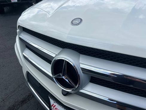 Used 2014 Mercedes-Benz GL 550 4MATIC image 10