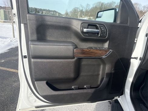 Used 2021 GMC Sierra 1500 SLT image 23