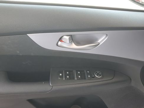 Certified 2023 Kia Forte LXS FWD image 19