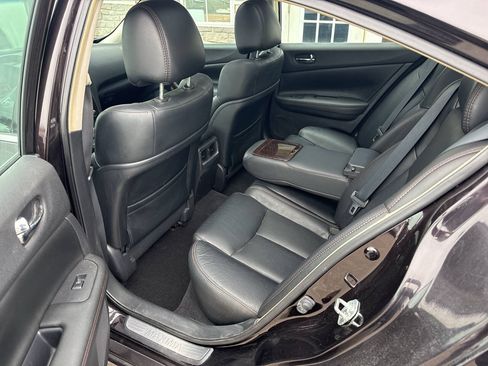 Used 2011 Nissan Maxima 3.5 SV w/ Premium Pkg FWD image 11