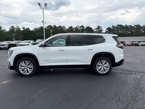 Used 2026 GMC Acadia Elevation w/ Elevation Premium Package FWD image 6