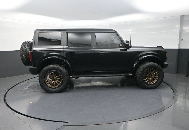 Used 2022 Ford Bronco Outer Banks AWD/4WD image 9
