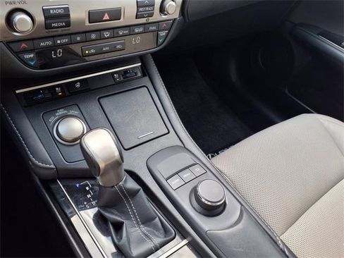 Used 2017 Lexus ES 350 image 19