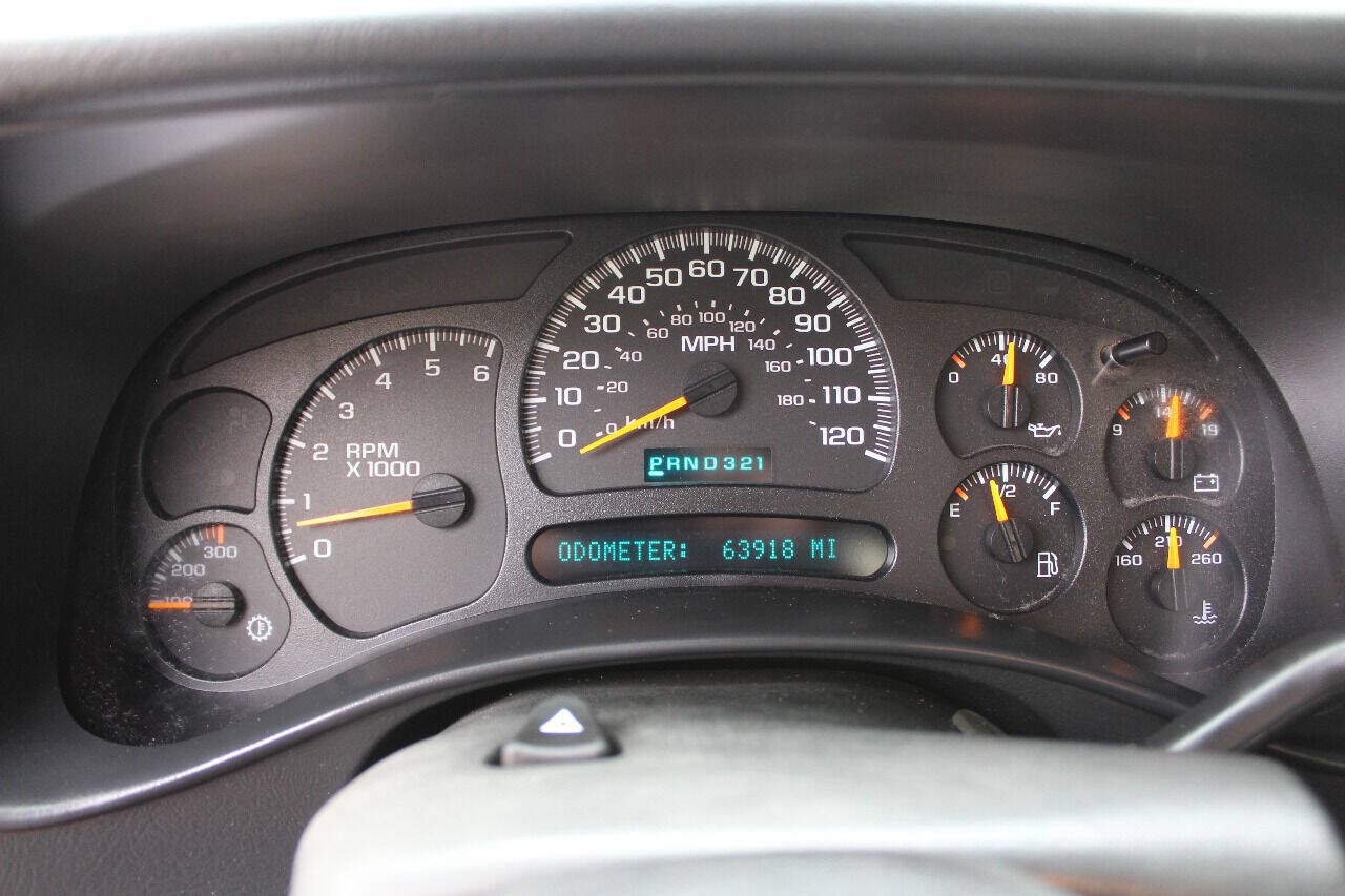 Used 2005 Chevrolet Silverado 3500 4x4 Regular Cab image 13