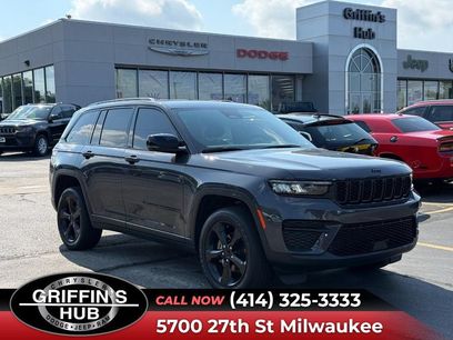Used 2023 Jeep Grand Cherokee Altitude