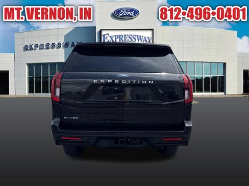 Used 2025 Ford Expedition Active AWD/4WD image 14