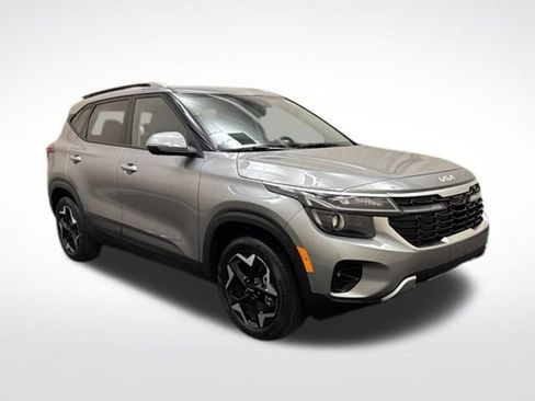 Used 2026 Kia Seltos S AWD/4WD image 3