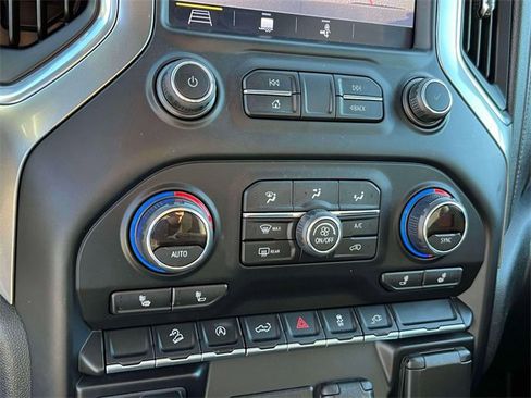 Used 2019 Chevrolet Silverado 1500 RST image 29