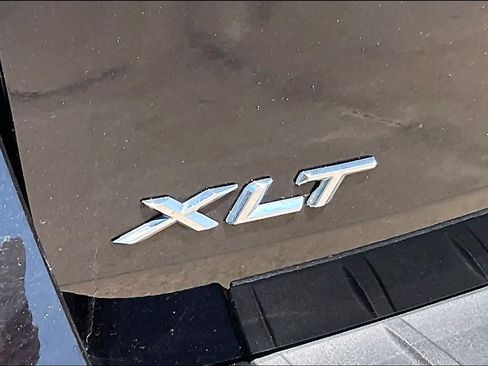 Used 2024 Ford Explorer XLT w/ Equipment Group 202A AWD/4WD image 30