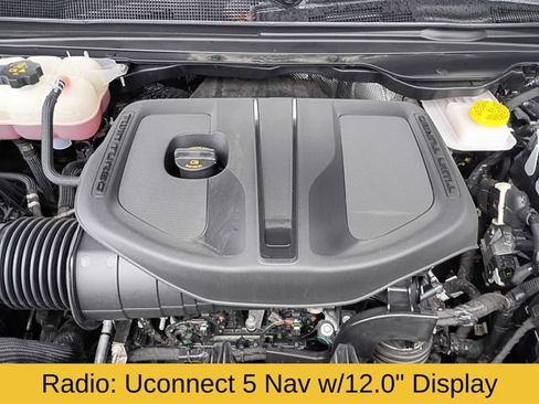 Used 2025 RAM 1500 Big Horn AWD/4WD image 21